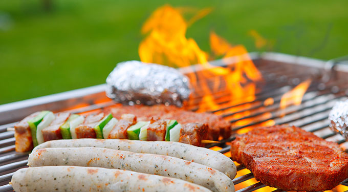 BROCHES ET BARBECUE