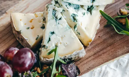 Les fromages et le pain